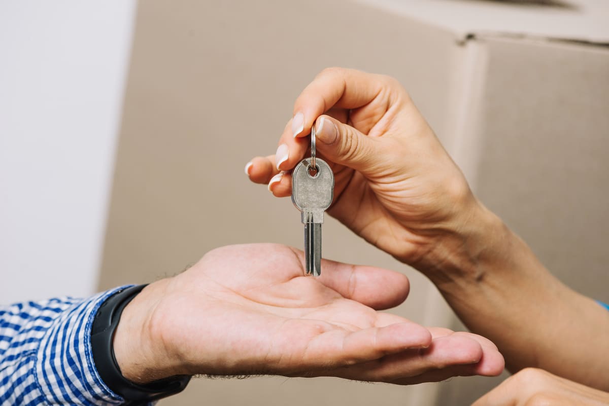 Short-term rentals vs. rentas tradicionales